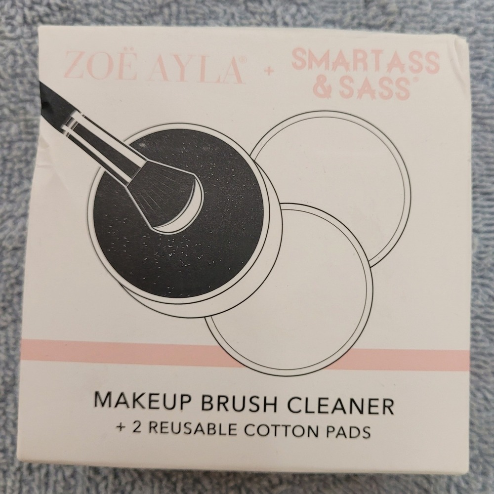 Zoe Ayla Smartass & Sass Makeup Brush‎ Cleaner Dry Sponge 2 Reusable Cotton Pads